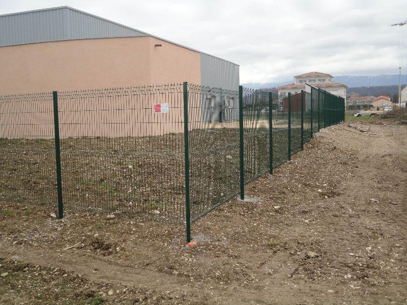 Clôture en panneaux de treillis soudés pour jardins en Drôme et Ardèche -  Multiclotures